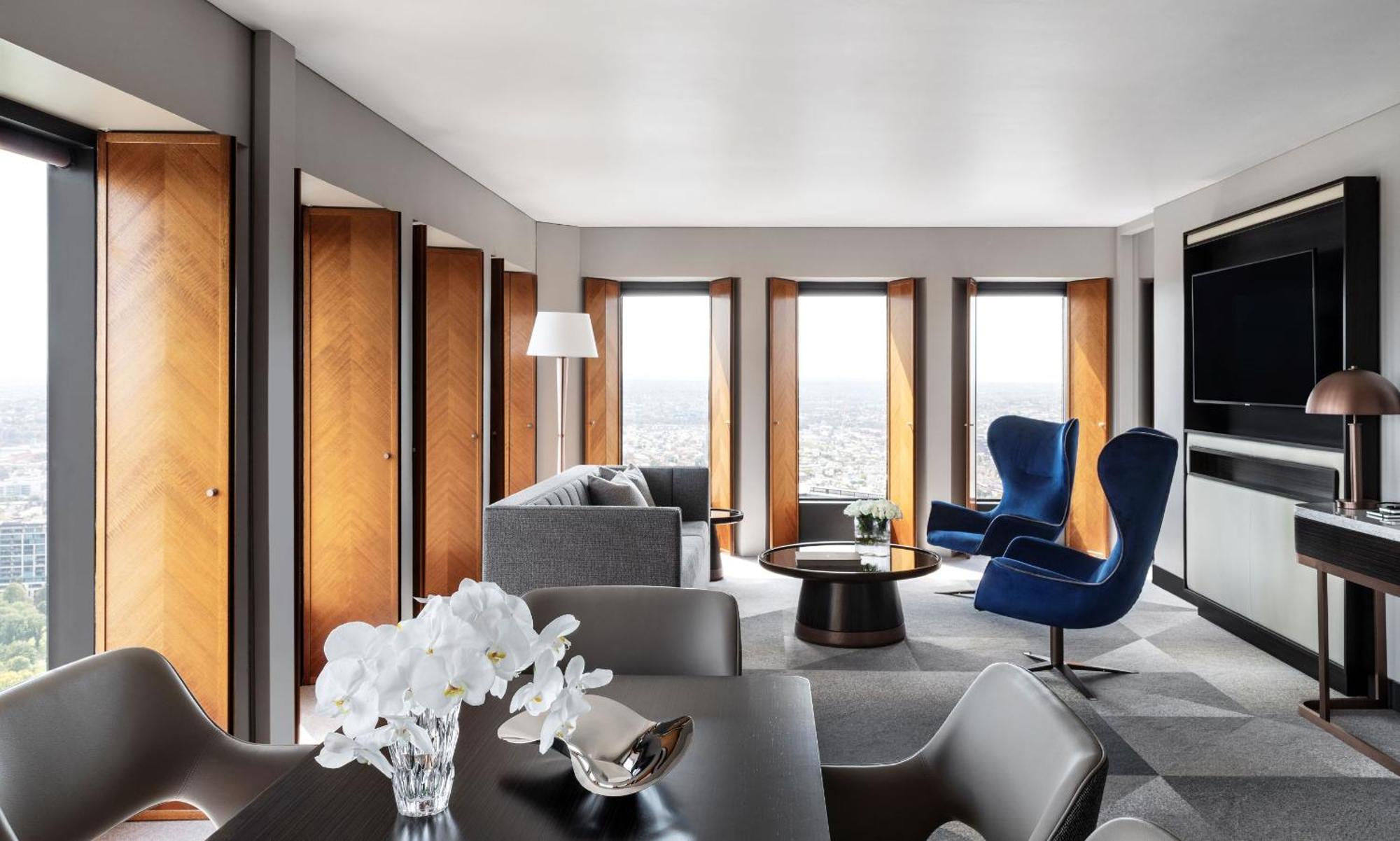 Hotel Sofitel Melbourne On Collins Exterior foto The living room of a suite at the Mandarin Oriental, Munich